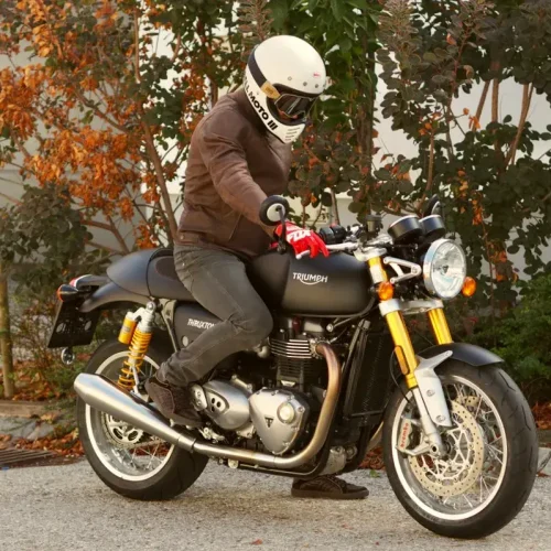 freizeitaktivitaeten motrradfahren weinstrasse baden wien